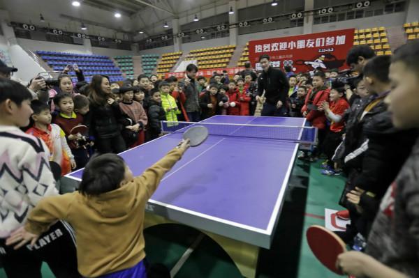 他高接低挡 他高接低挡