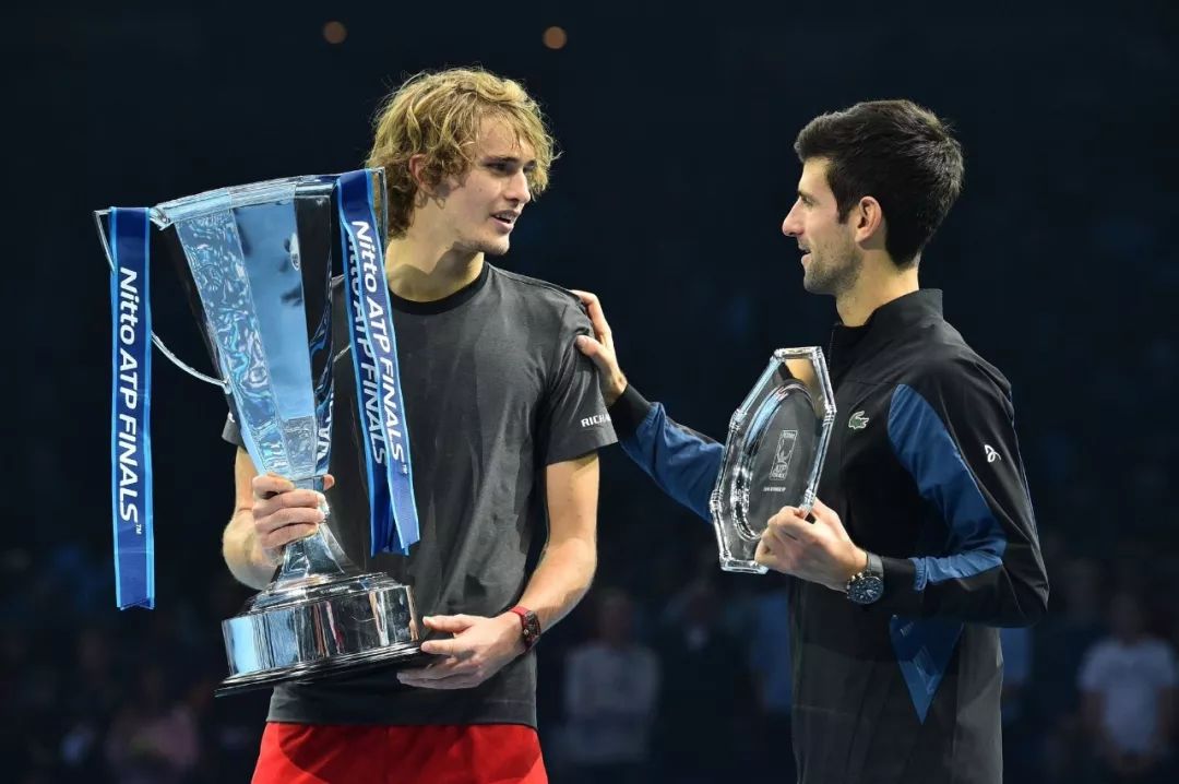 女单项目更 女单项目更